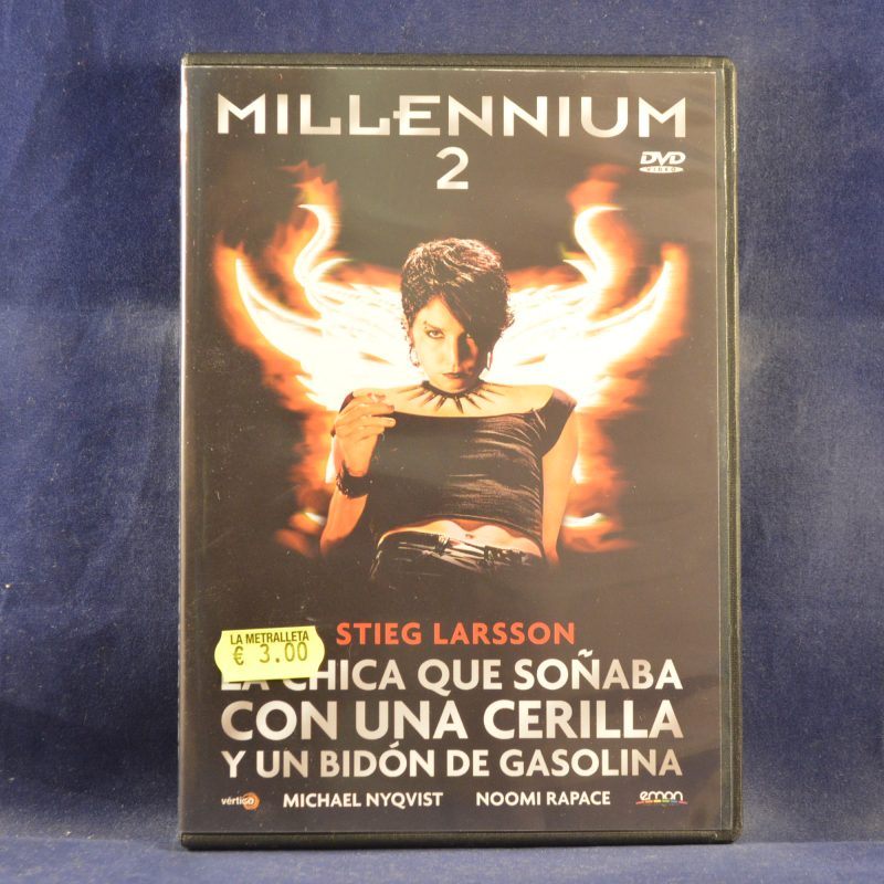 LA CHICA QUE SOÑABA CON UNA CERILLA Y UN BIDÓN DE GASOLINA - DVD