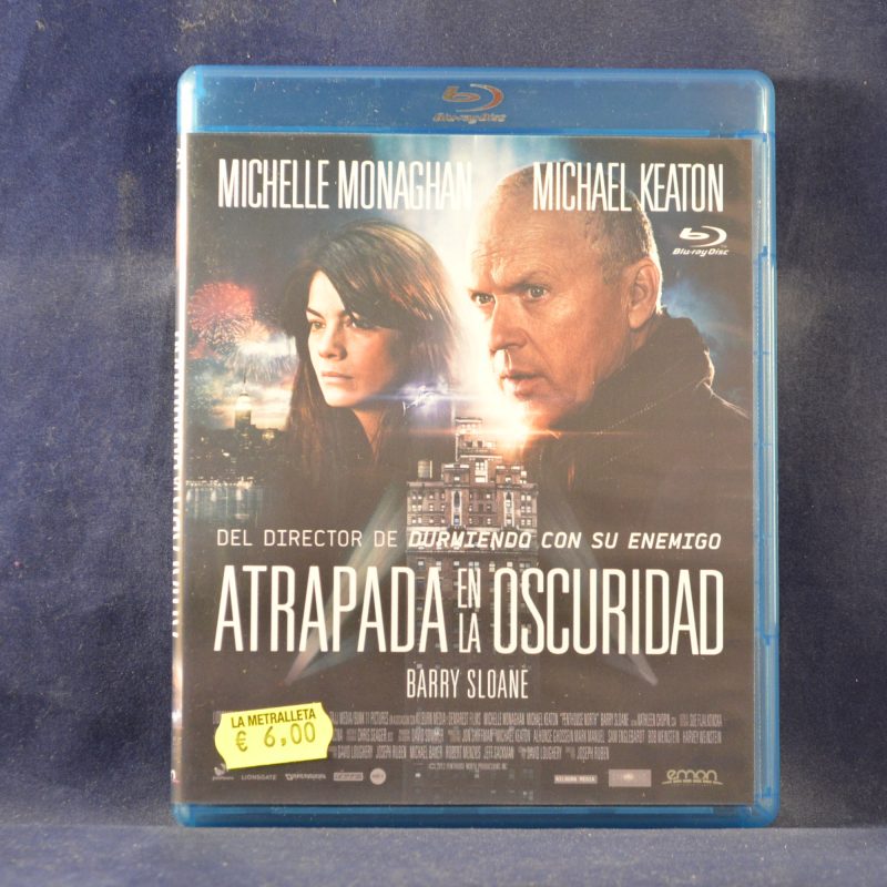 ATRAPADA EN LA OSCURIDAD - BLU-RAY