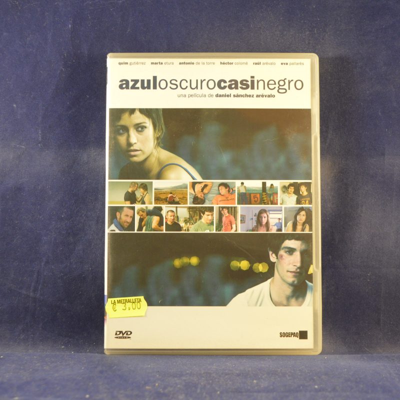 AZULOSCUROCASINEGRO - DVD