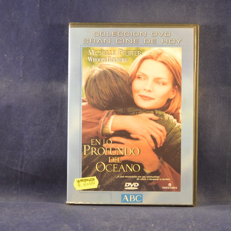 EN LO PROFUNDO DEL OCÉANO - DVD