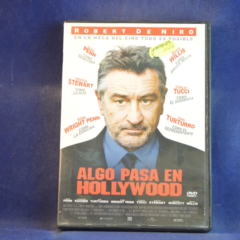 ALGO PASA EN HOLLYWOOD - DVD
