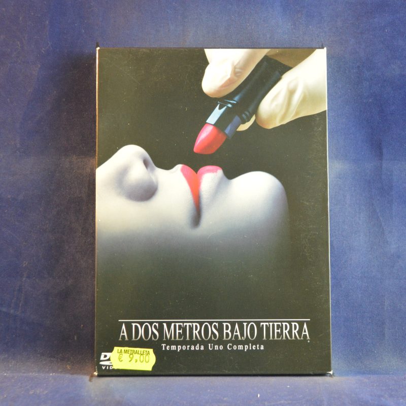 A DOS METROS BAJO - TEMPORADA UNO COMPLETA - 5 DVD