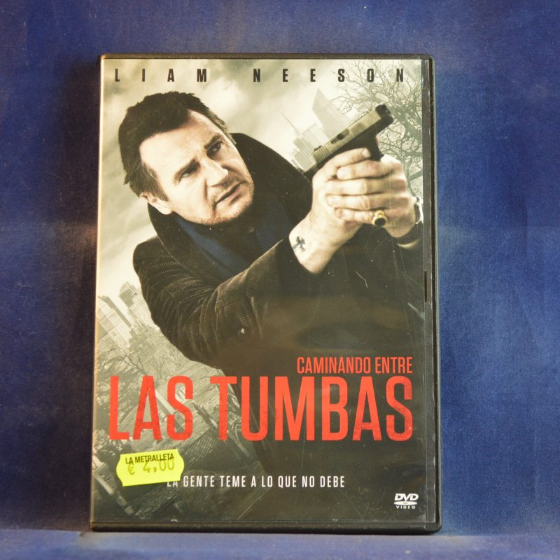 CAMINANDO ENTRE LAS TUMBAS - DVD