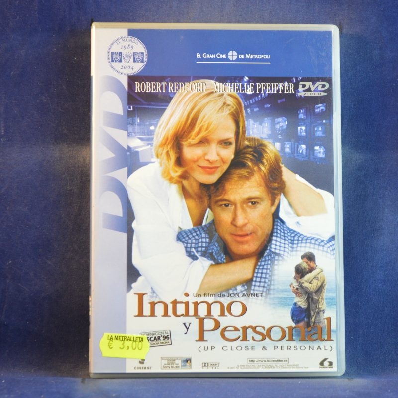 ÍNTIMO Y PERSONAL - DVD