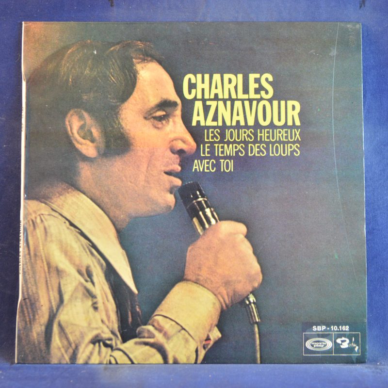 CHARLES AZNAVOUR - LES JOURS HEUREUX / LEX TEMPS DEL LOUPS / A VEC TOI - EP