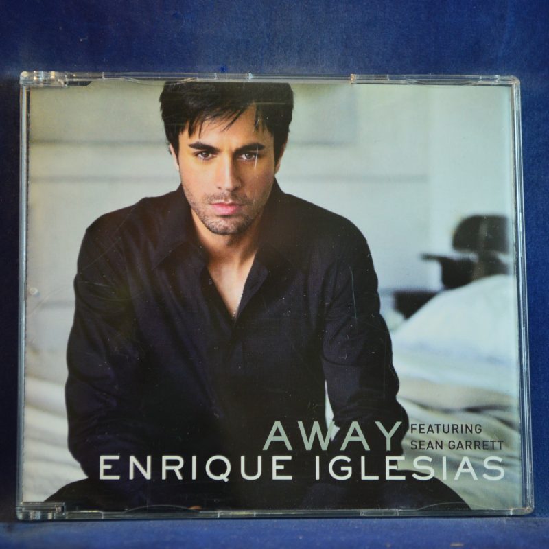 ENRIQUE IGLESIAS FEATURING SEAN GARRETT - AWAY - CD SINGLE PROMO