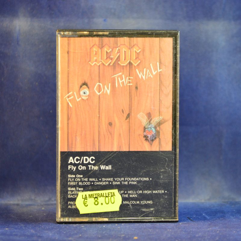 AC/DC - FLY ON THE WALL - CASETE