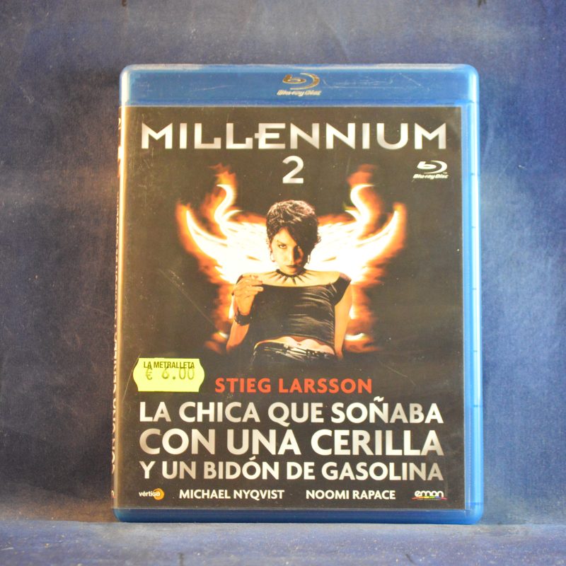 MILLENIUM 2 - LA CHICA QUE SOÑABA CON UNA CERILLA Y IN BIDÓN DE GASOLINA - BLU-RAY