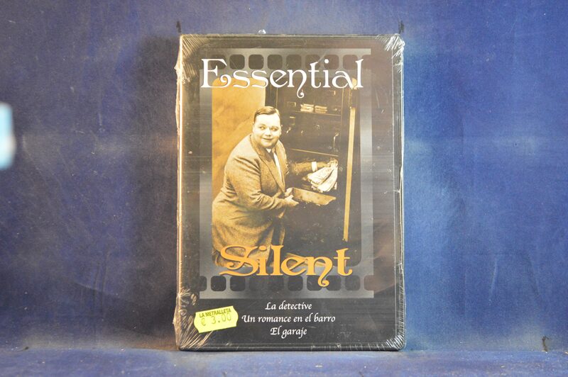 ESSENTIAL SILENT ( LA DETECTIVE / UN ROMANCE EN EL BARRO / EL GARAJE ) - DVD