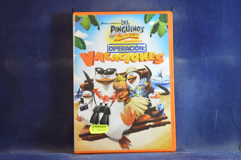 LOS PINGÜINOS DE MADAGASCAR: OPERACIÓN VACACIONES - DVD