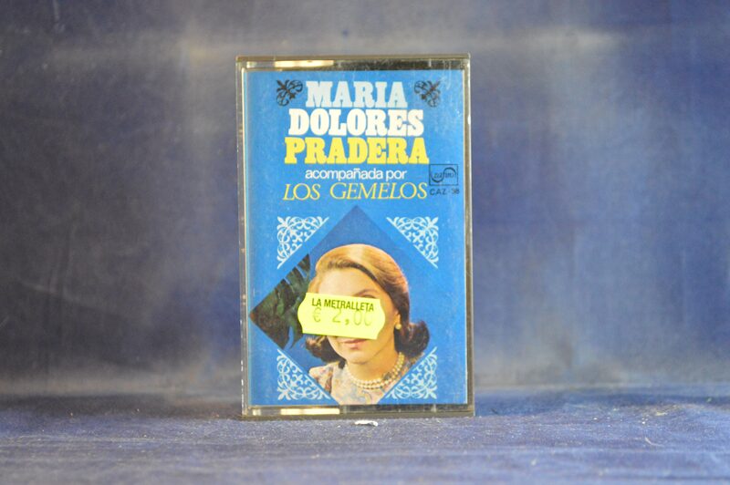MARIA DOLORES PRADERA - ACOMPAÑADA POR LOS GEMELOS - CASETE