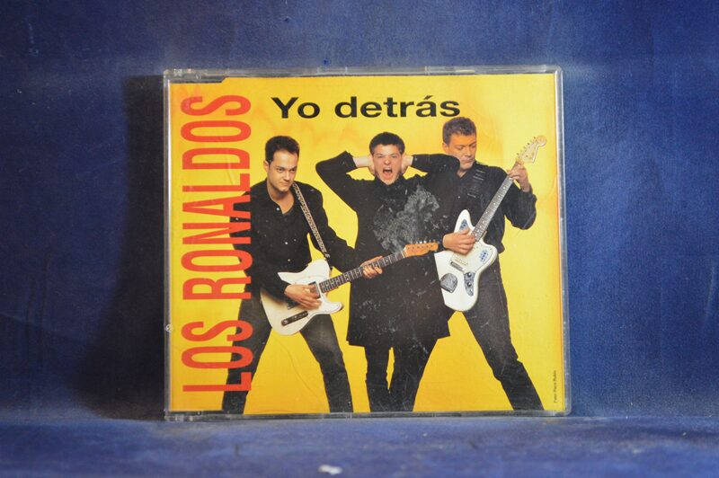LOS RONALDOS - YO DETRÁS - CD SINGLE