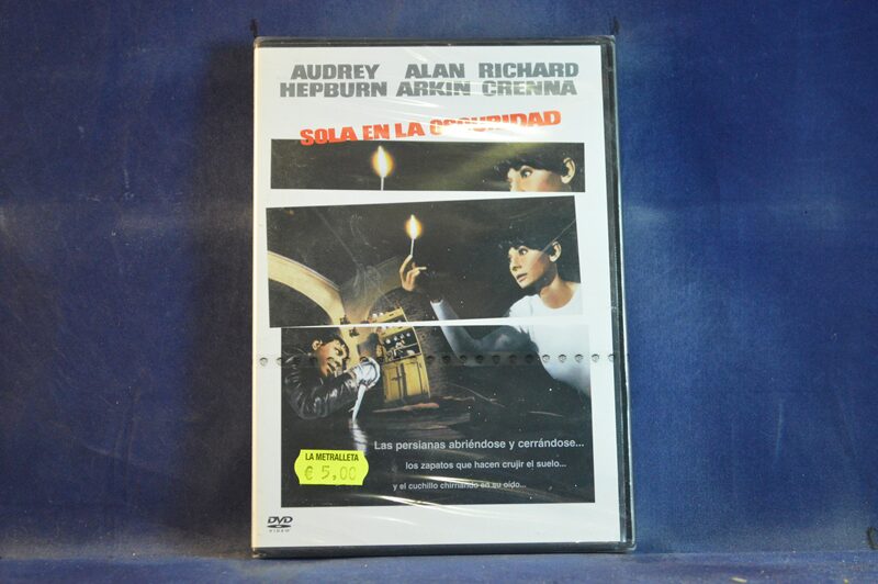 SOLA EN LA OSCURIDAD - DVD