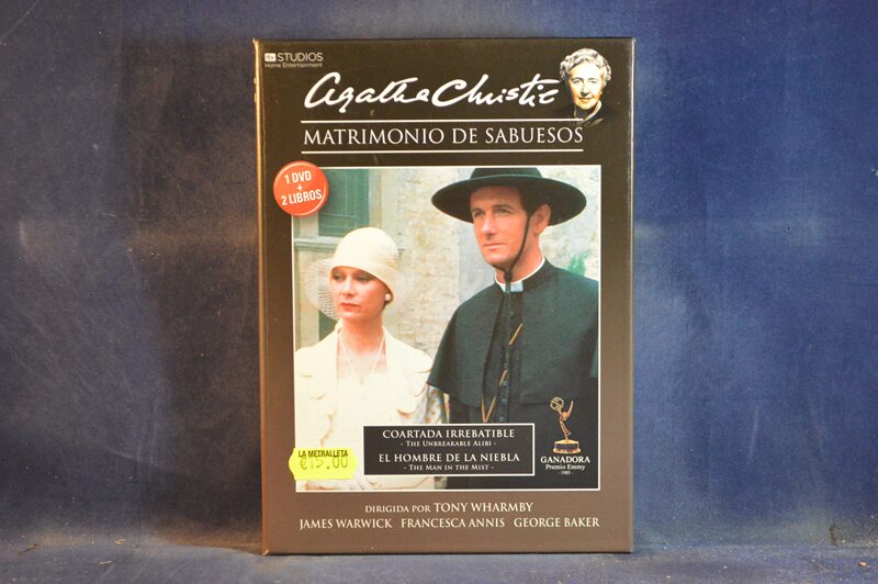 AGATHA CHRISTIE - MATRIMONIO DE SABUESOS - COARTADA IRREBATIBLE / EL HOMBRE DDE LA NIEBLA - DVD + 2 LIBROS