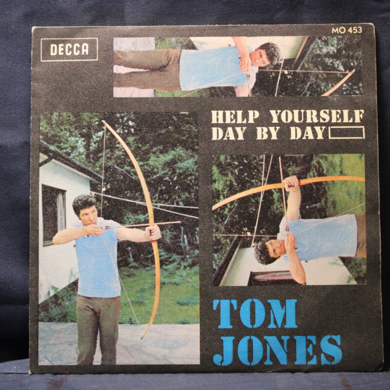 TOM JONES – HELP YOURSELF / DAY BY DAY - SINGLE