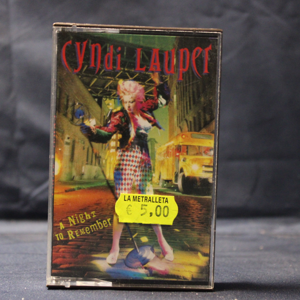 CYNDI LAUPER – A NIGHT TO REMEMBER - CASETE