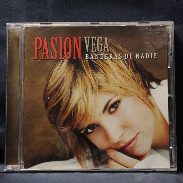 PASIÓN VEGA – BANDERAS DE NADIE - CD
